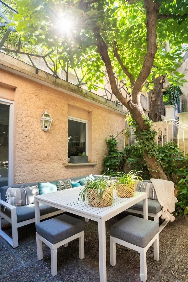 Boutique Hotel Azur Marseilles 2*,  Frankreich
