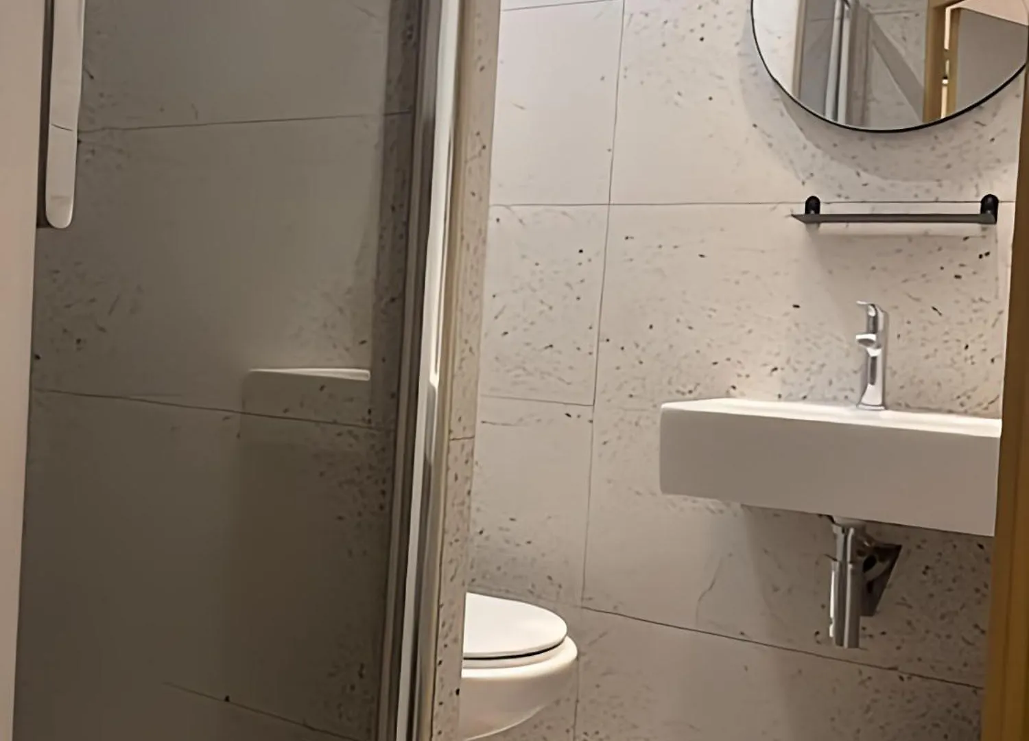 Boutique Hotel Azur Μασσαλία 2*,